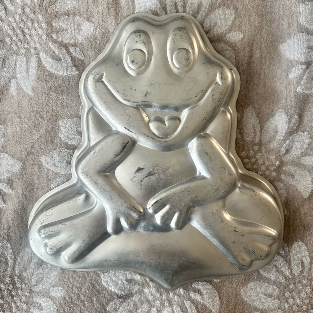 Vintage 1979 Wilton Frog Cake Pan